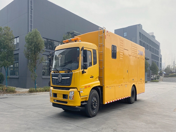 程力牌東風天錦3000方排水車（休息室）