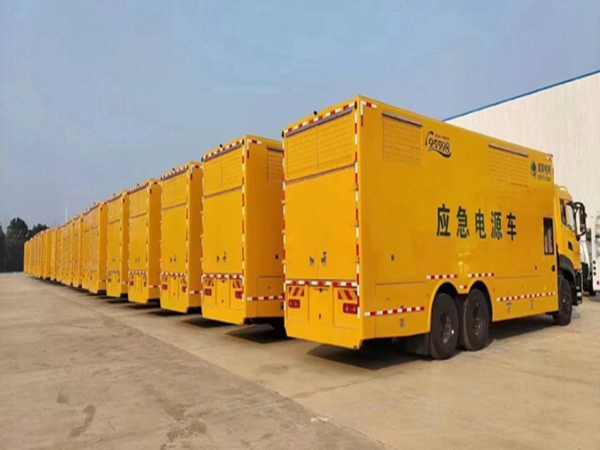 東風天龍后雙橋800KW電源車